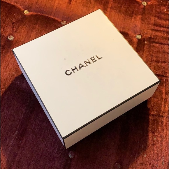 CHANEL Other - CHANEL box